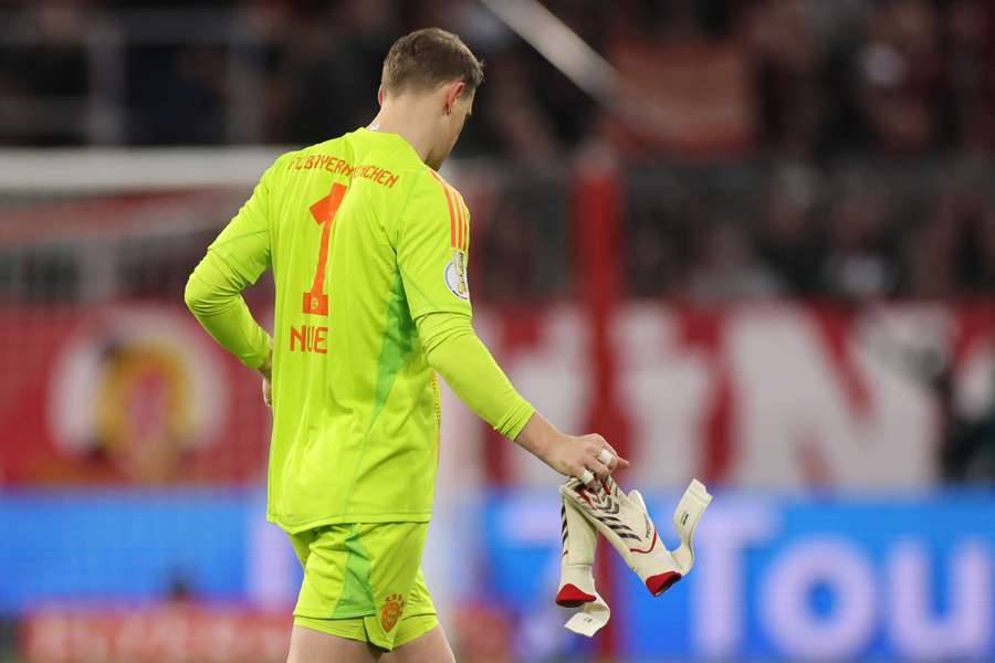 Manuel Neuer, tras su expulsión en la Copa alemana
