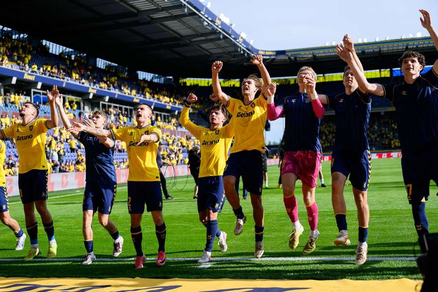 Brondby celebrate the win against AC Horsens