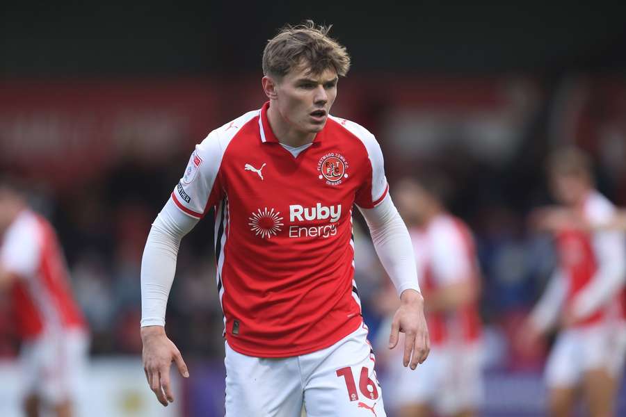 Ennis calm as Man Utd contract call looms