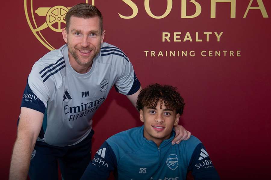 Washington delighted with Arsenal deal; reveals famous Dad working with him