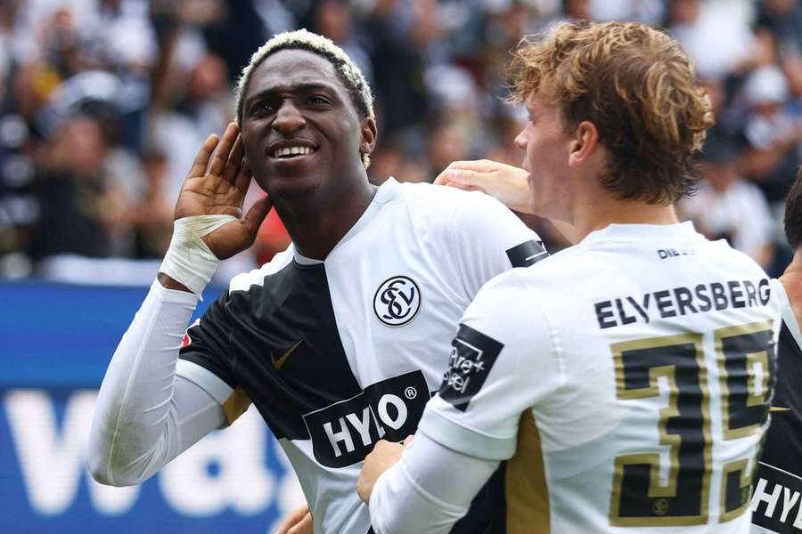 VIDEO! Nou-promovata Elversberg a învins-o pe Leverkusen în primul meci din istoria clubului în Bundesliga VIDEO! Nou-promovata Elversberg a învins-o pe Leverkusen în primul meci din istoria clubului în Bundesliga
