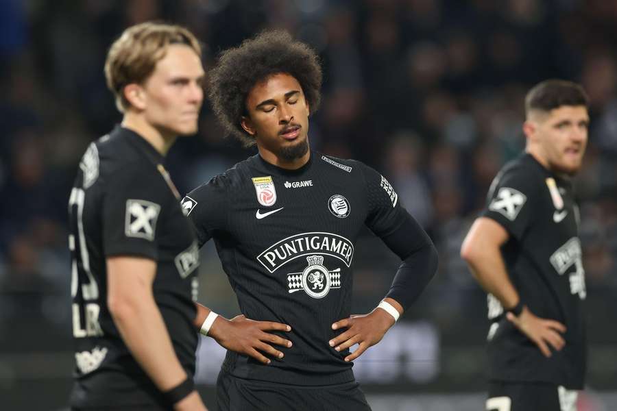 Sturm Graz's Emanuel Aiwu (C) reacts during a Bundesliga match against LASK Linz