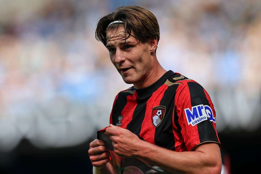 Bournemouth send clear message to Chelsea, Man City and Liverpool: Scott is not for sale! Bournemouth send clear message to Chelsea, Man City and Liverpool: Scott is not for sale!