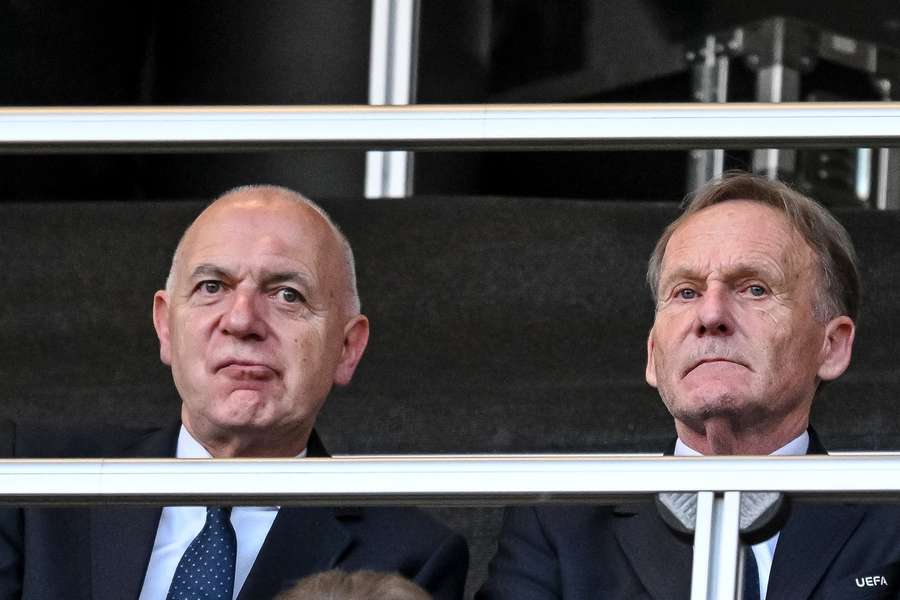 Neuendord (l.) und Watzke werden dem WM-Finale fernbleiben Neuendord (l.) und Watzke werden dem WM-Finale fernbleiben