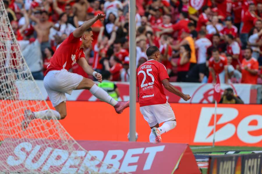 Mercado abriu o placar no Beira-Rio Mercado abriu o placar no Beira-Rio