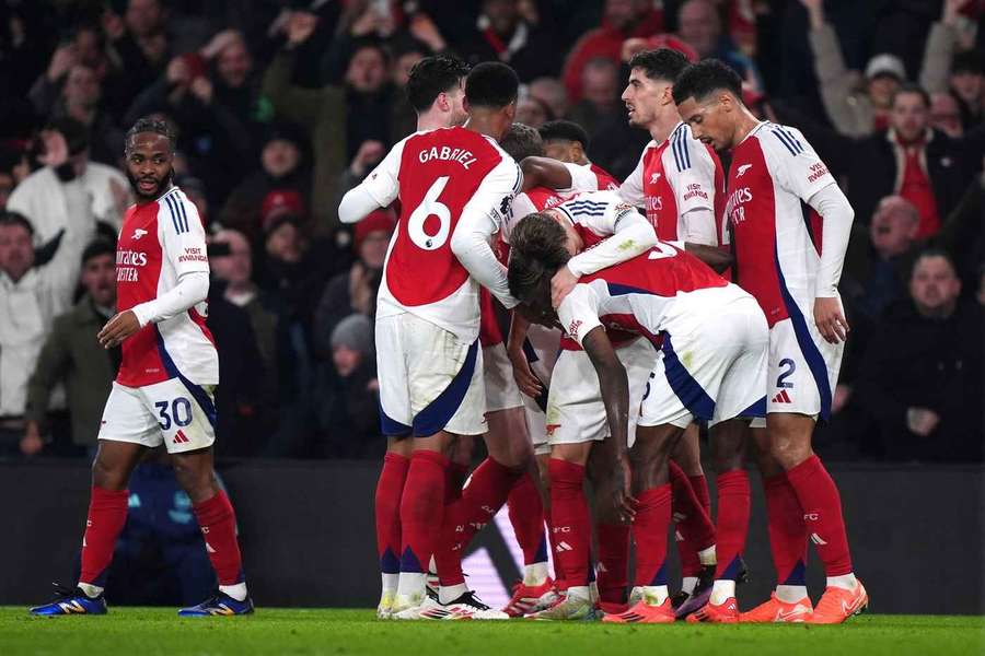 Arsenal ovládol prestížne derby.