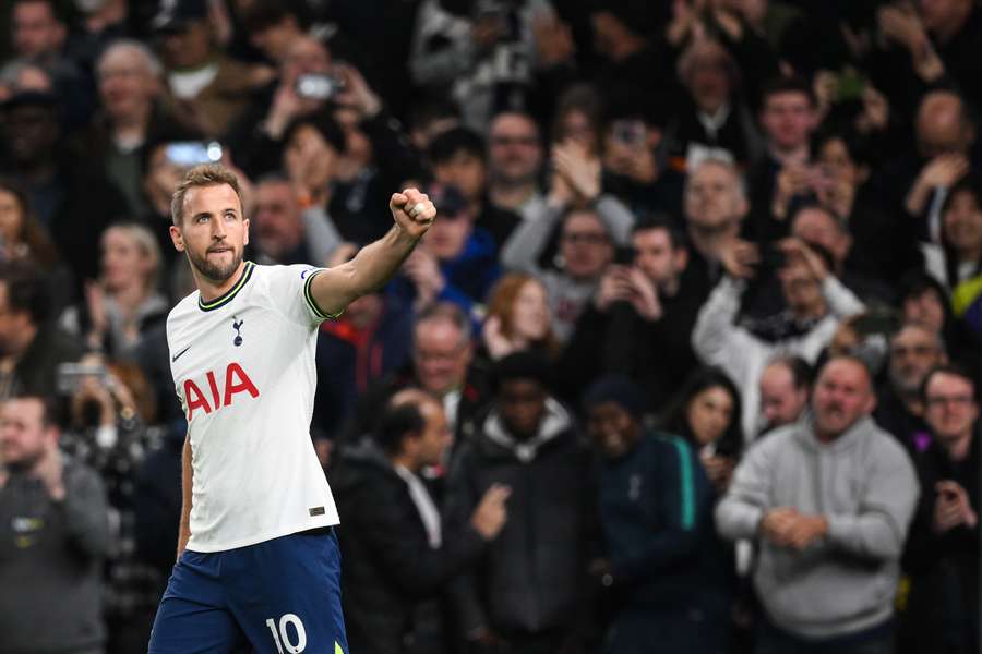 Premier League Team of the Week: Kane, Salah and Mount impress