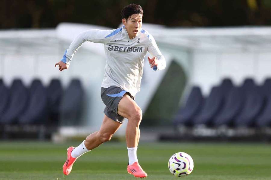 Son Heung-min op de training 