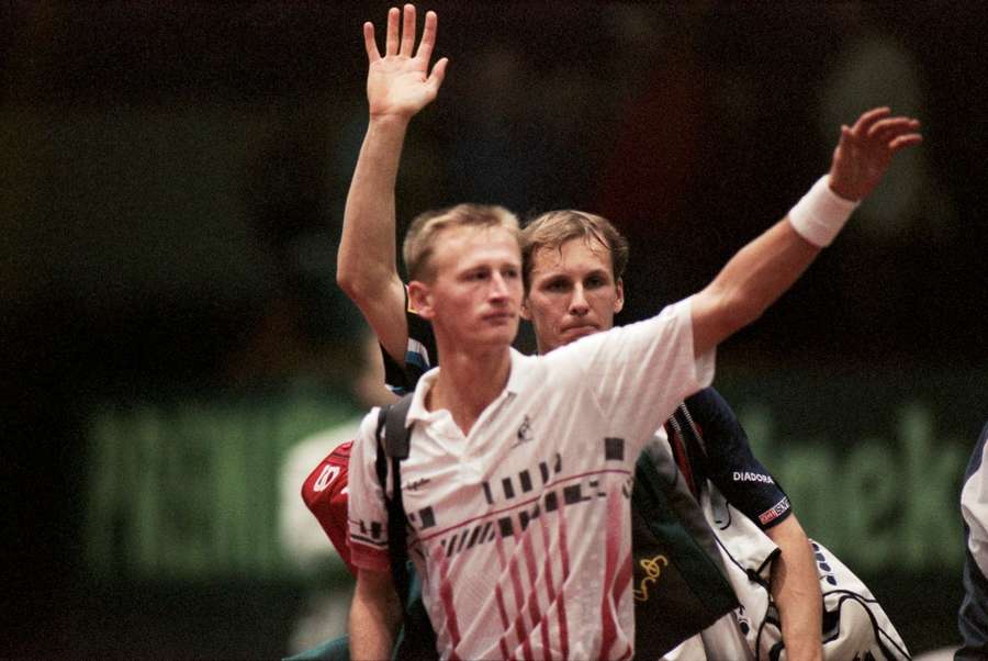 Petr Korda a Daniel Vacek po vítězství ve čtyřhře v daviscupovém utkání Česko – USA v roce 1996.