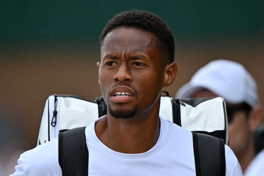 Eubanks is into the semis at Newport