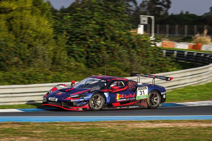 Max Verstappen no Circuito do Estoril 