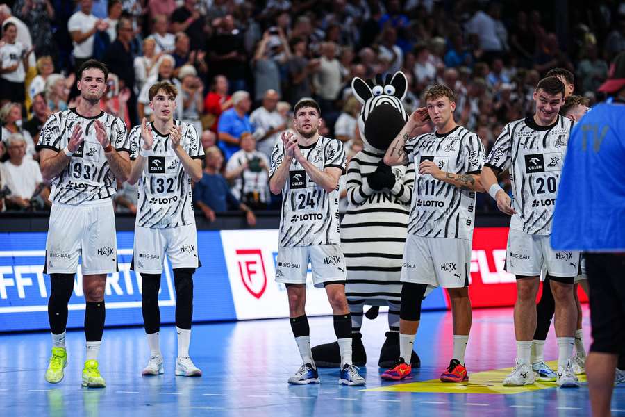 Der THW Kiel setzt ein Zeichen. Der THW Kiel setzt ein Zeichen.