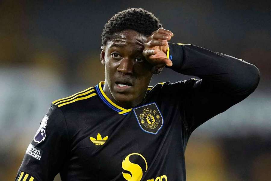 Napoli "keen" on Mainoo but Amorim "doesn’t want to lose players" ahead of AFCON Napoli "keen" on Mainoo but Amorim "doesn’t want to lose players" ahead of AFCON
