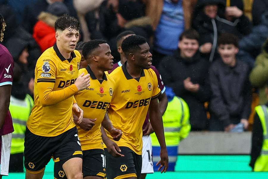 Krejčí se parádní přihrávkou podepsal pod remízu Wolves,  Krejčí se parádní přihrávkou podepsal pod remízu Wolves,