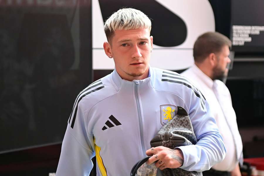 Sheffield United confirming the signing of Aston Villa forward Barry on loan Sheffield United confirming the signing of Aston Villa forward Barry on loan