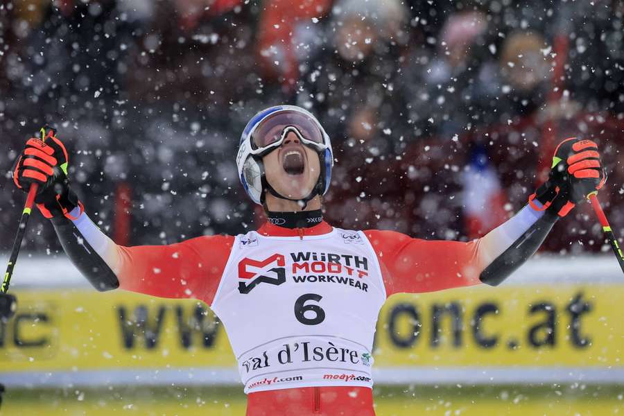 Marco Odermatt po raz czwarty z rzędu najlepszy w Val d'Isere podczas alpejskiego PŚ Marco Odermatt po raz czwarty z rzędu najlepszy w Val d'Isere podczas alpejskiego PŚ