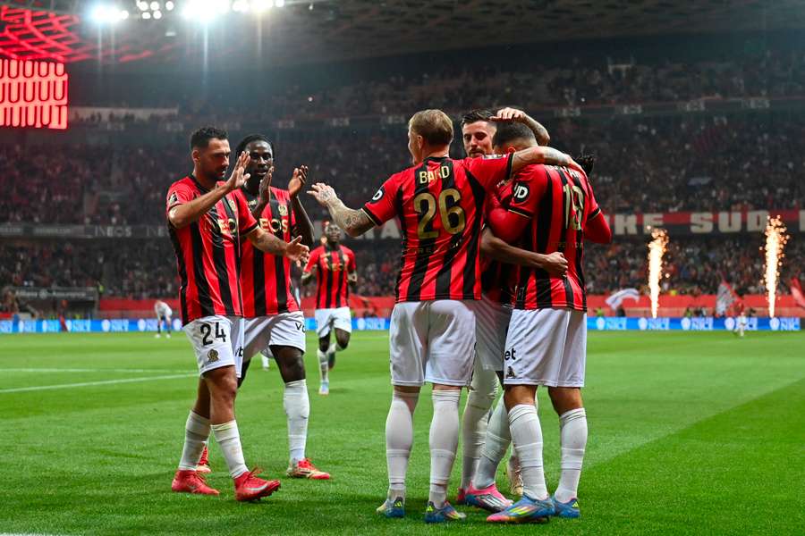 Nice players celebrate goal