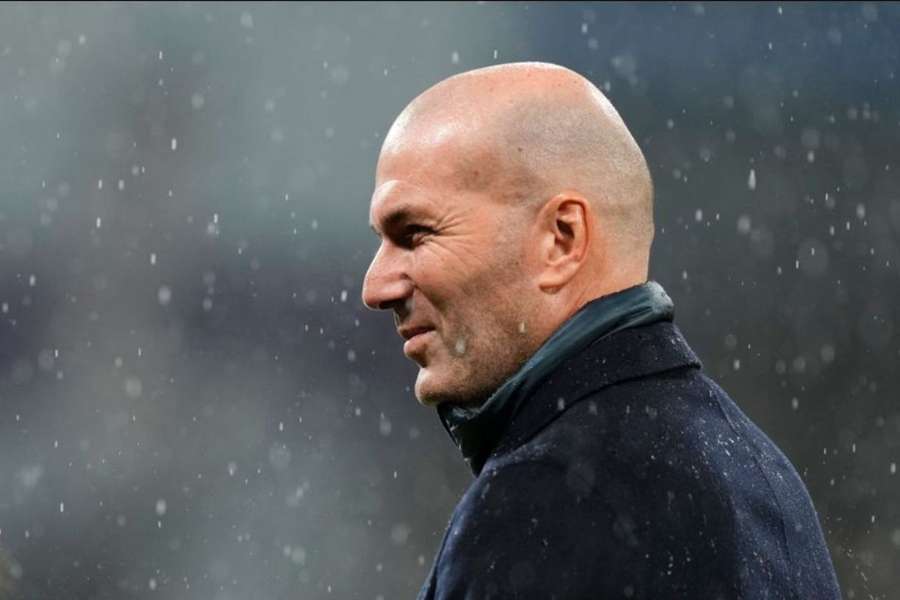 Zinedine Zidane trzy razy wygrywał Ligę Mistrzów z Realem Madryt, a teraz może spróbować swoich sił jako selekcjoner