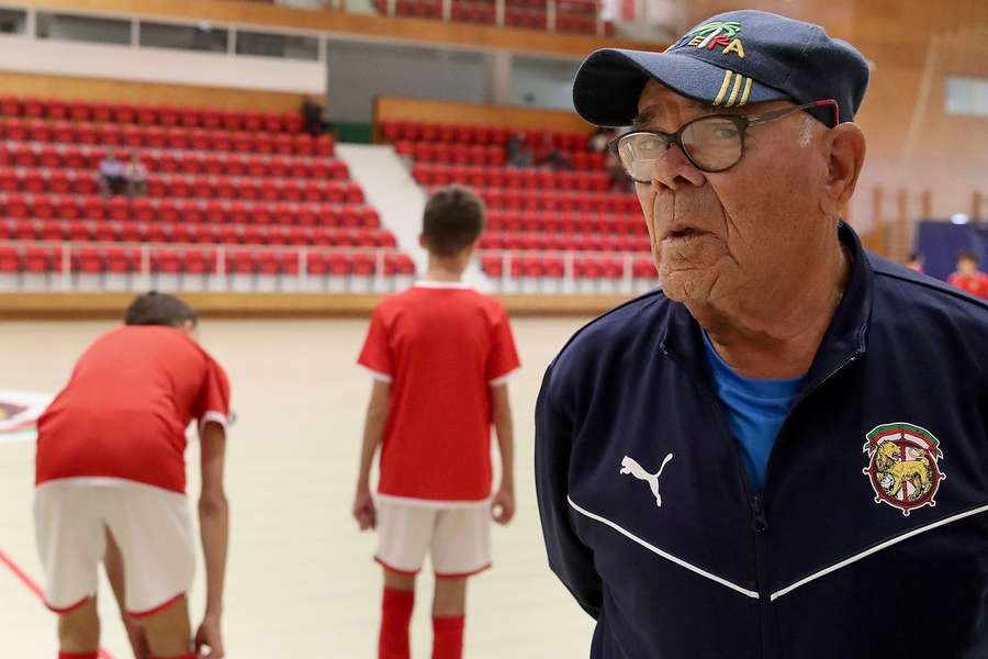 José Milagres trabalha no seu Marítimo José Milagres trabalha no seu Marítimo