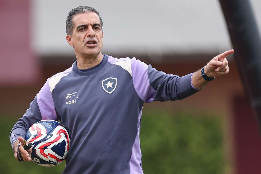 Renato Paiva, técnico do Botafogo