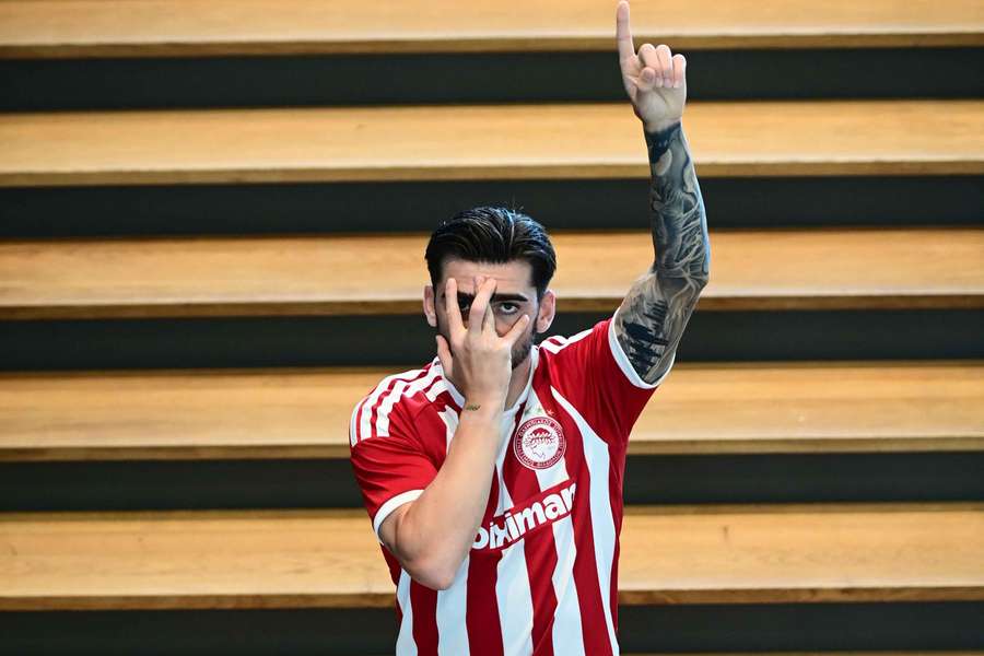 Jota Silva com a nova camisola Jota Silva com a nova camisola