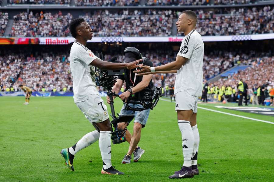 Estados Unidos aguardam a chegada de Vini e Mbappé