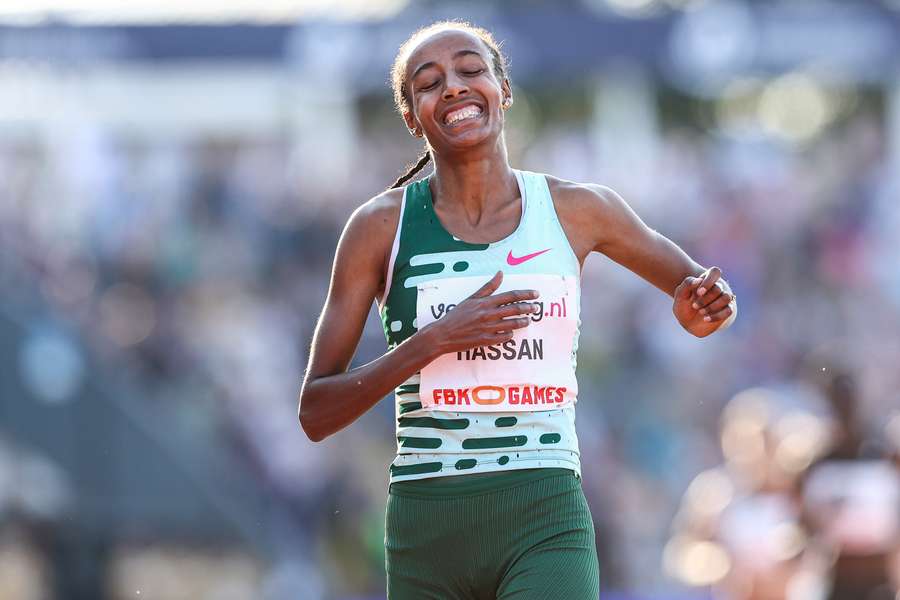 Sifan Hassan in actie tijdens de 1500 meter op de 42e editie van de FBK Games op 4 juni