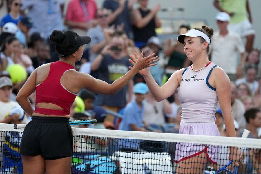 Nosková si při výhře na US Open nad Liovou lehce připomněla finále Wimbledonu. Nosková si při výhře na US Open nad Liovou lehce připomněla finále Wimbledonu.
