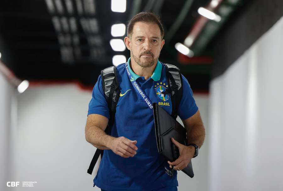 Ramon Menezes tenta levar o Brasil ao Mundial Sub-20 Ramon Menezes tenta levar o Brasil ao Mundial Sub-20