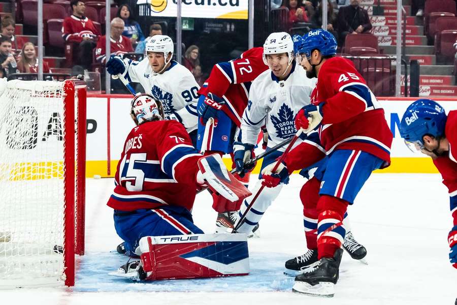Branku Canadiens hájil na startu přípravy NHL i Dobeš. Branku Canadiens hájil na startu přípravy NHL i Dobeš.