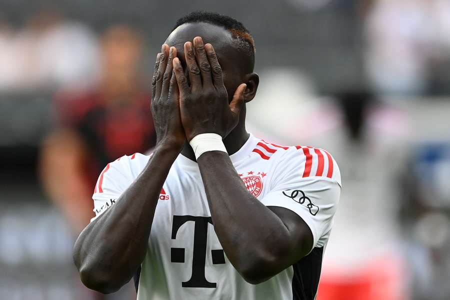 Sadio Mané verpasst nicht nur die WM, sondern wohl auch Spiele für den FC Bayern.