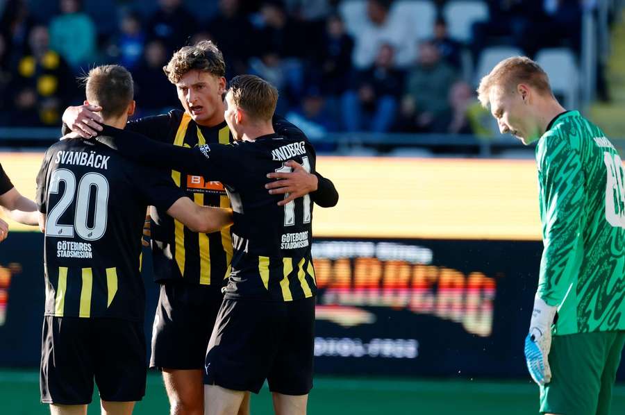 Jucătorii lui Hacken sărbătoresc golul de 2-0 