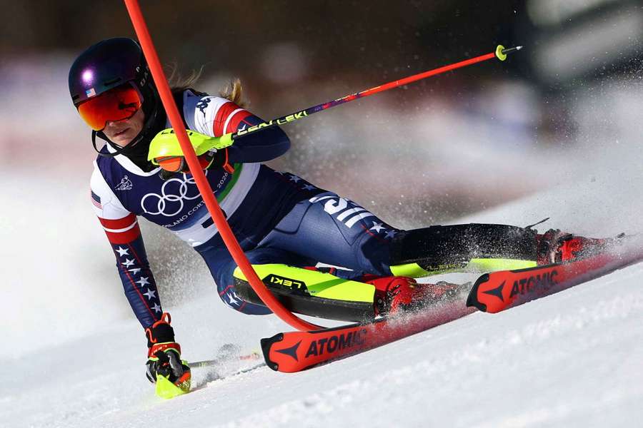 Mikaela Shiffrin degli Stati Uniti in azione durante la sua prima manche Mikaela Shiffrin degli Stati Uniti in azione durante la sua prima manche