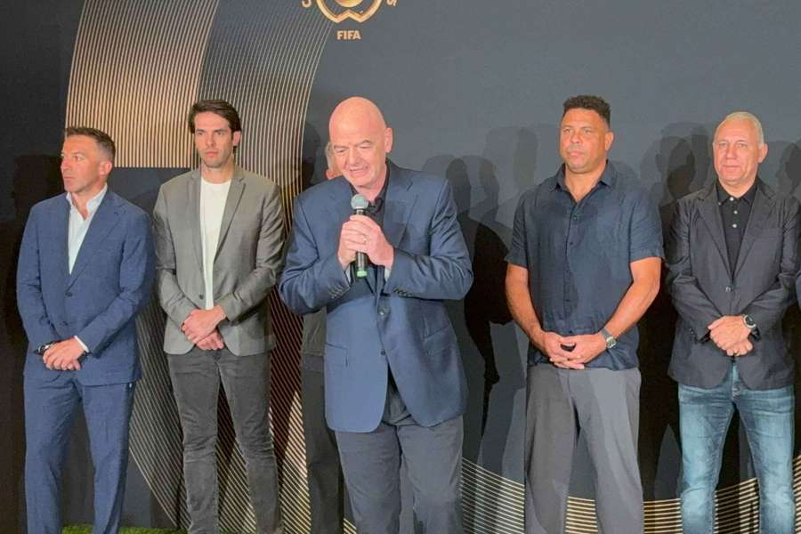 Infantino estuvo bien acompañado en el acto de este sábado