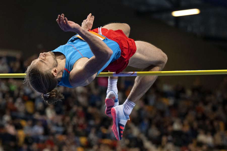 Amels in actie tijdens de Nederlandse kampioenschappen indooratletiek vandaag Amels in actie tijdens de Nederlandse kampioenschappen indooratletiek vandaag