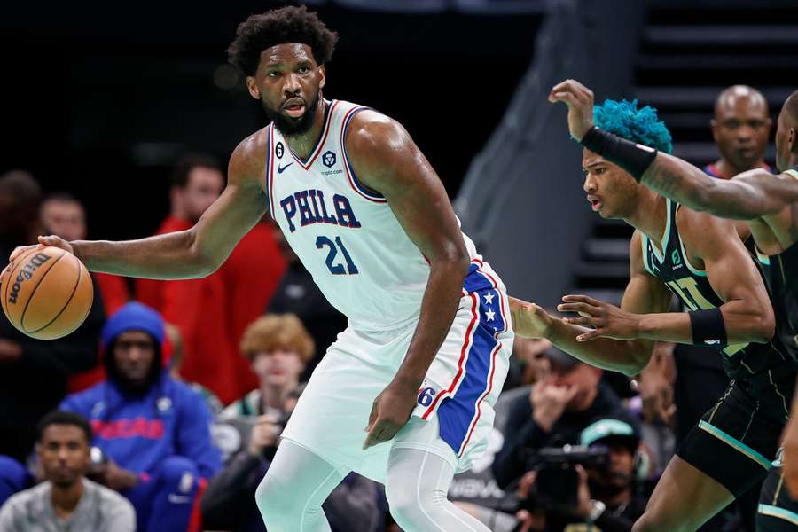 Resumo Da NBA: Embiid Comanda 76ers Para A 6ª Vitória Seguida ...