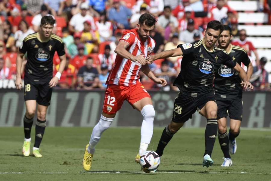 Almería consigue tres puntos de oro