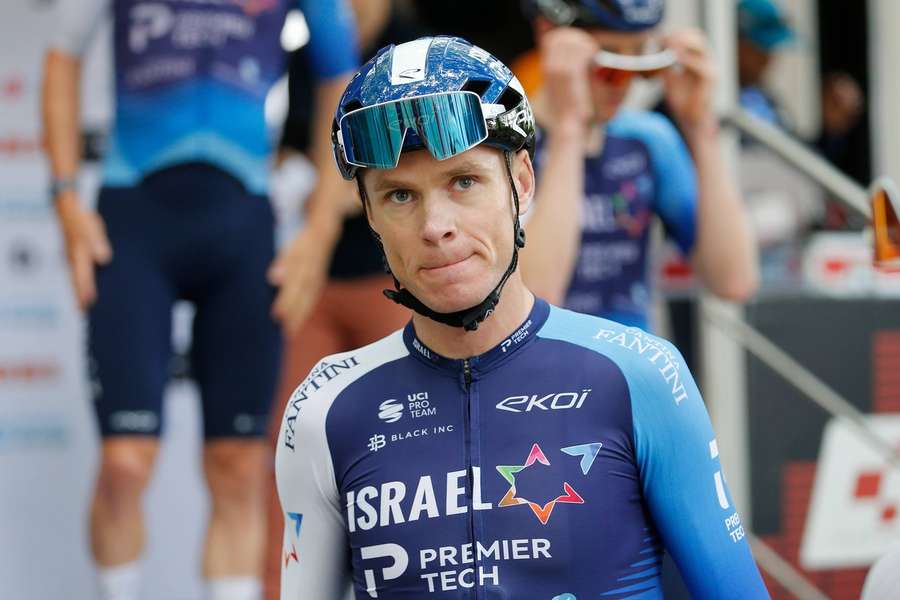 Froome je po těžkém pádu v nemocnici.