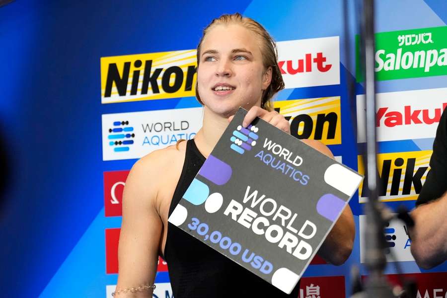 Lituanianca Ruta Meilutyte a stabilit două recorduri în două zile la mondialul de înot Lituanianca Ruta Meilutyte a stabilit două recorduri în două zile la mondialul de înot