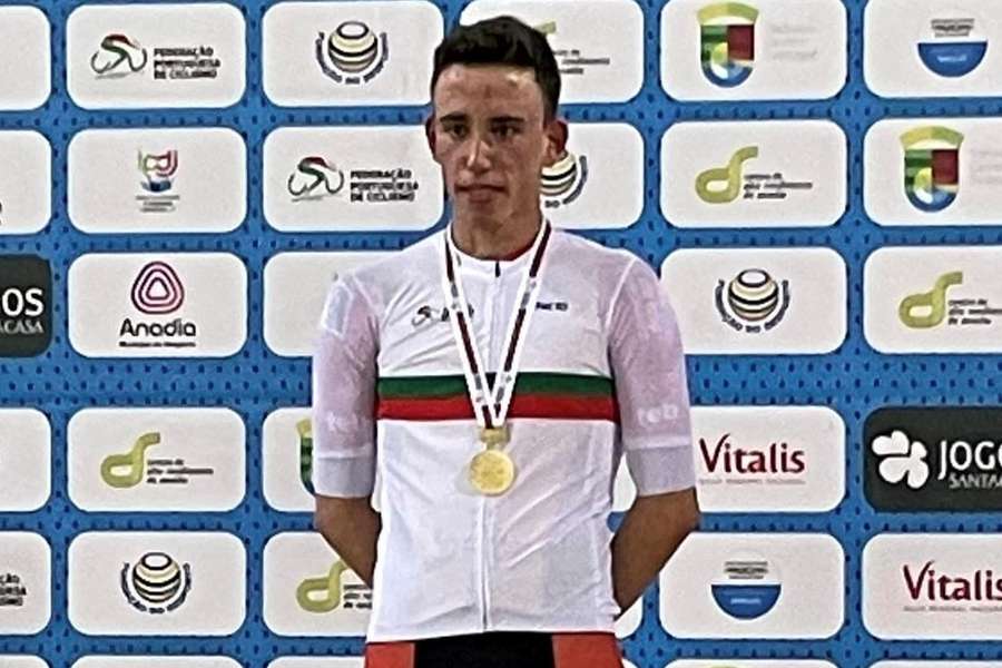 Diogo Sousa com o título nacional