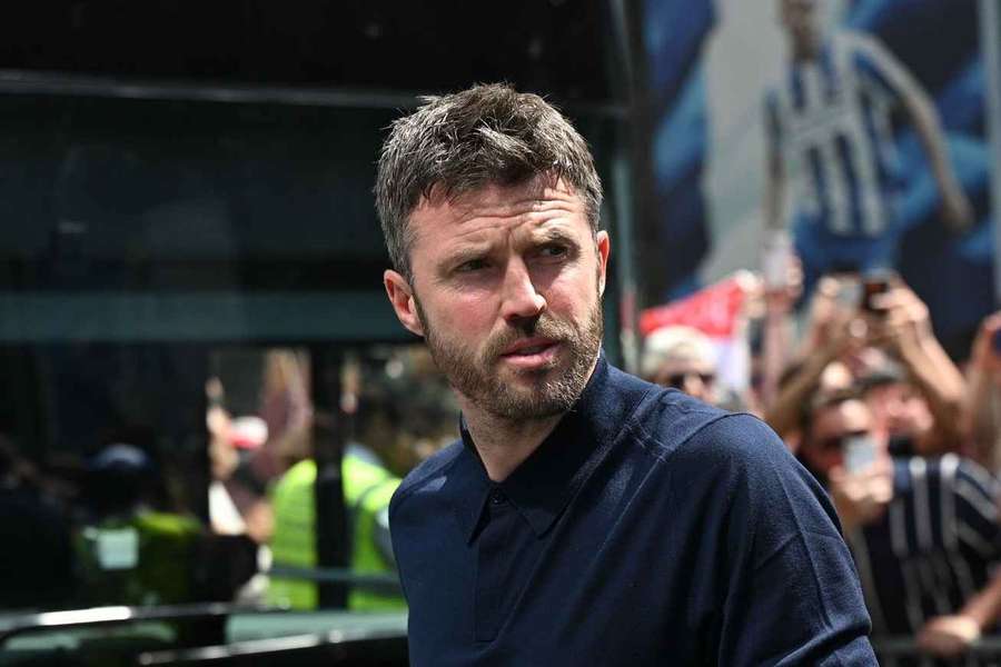 Carrick makes SIX changes at Man Utd as he scraps Amorim's strict rules