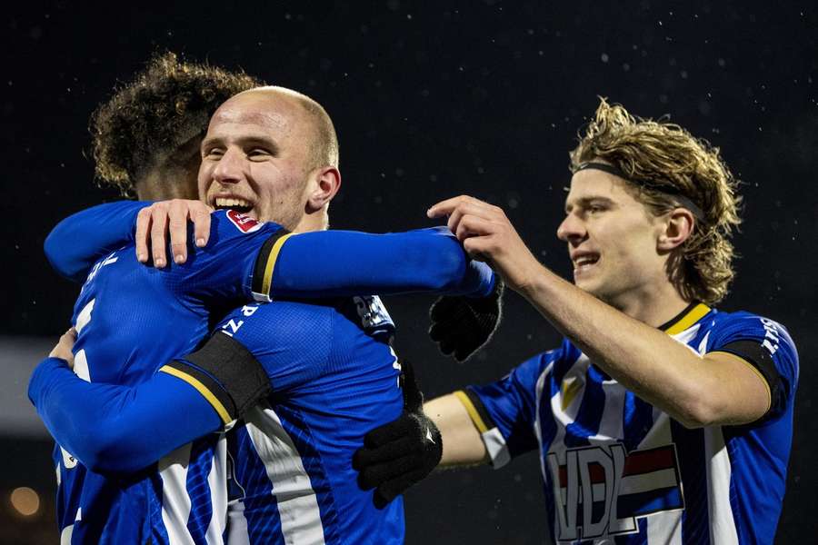 FC Eindhoven in top 3 KKD na simpele overwinning op provinciegenoot FC Den Bosch