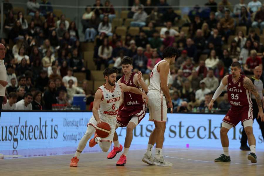 Österreich hielt in Halbzeit eins gut mit