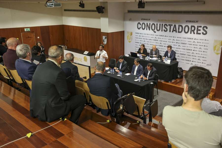Assembleia Geral extraordinária teve lugar no auditório do Estádio D. Afonso Henriques