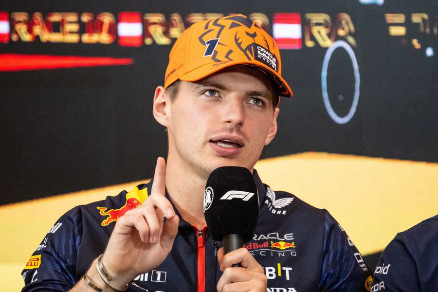 Max Verstappen tijdens de persconferentie