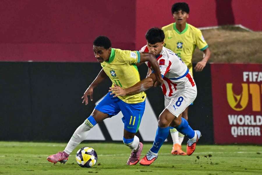 Brasil se virou bem com um jogador a menos Brasil se virou bem com um jogador a menos