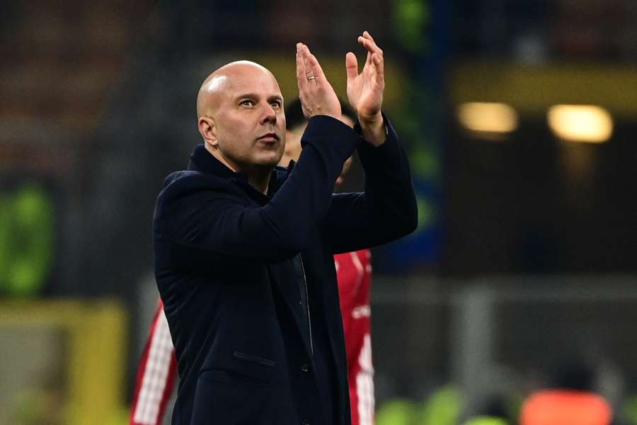 Slot will hold talks with Salah Slot will hold talks with Salah