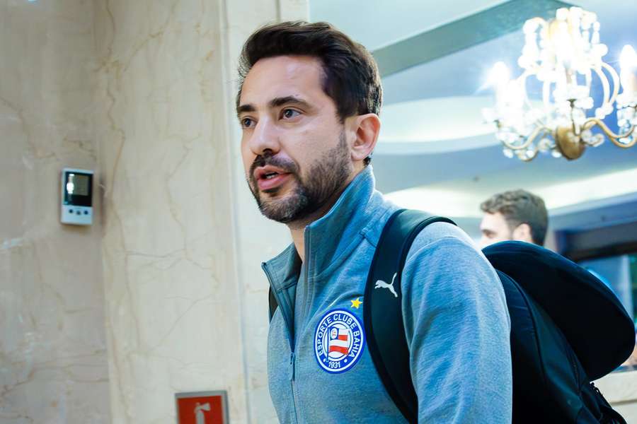 Everton Ribeiro passou por procedimento cirúrgico para tratar câncer