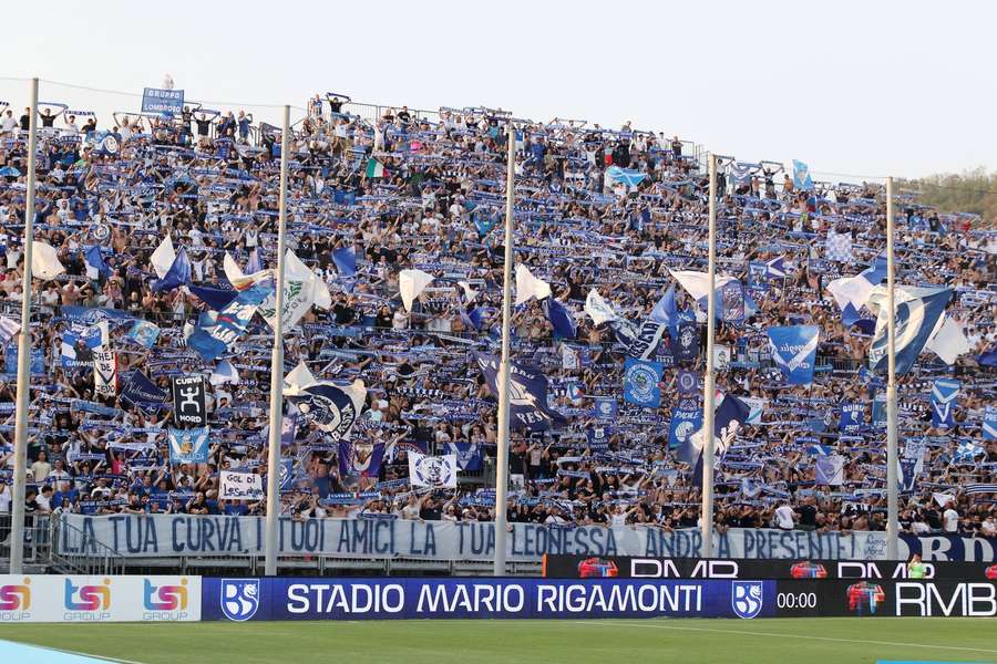 Lo stadio Rigamonti Lo stadio Rigamonti