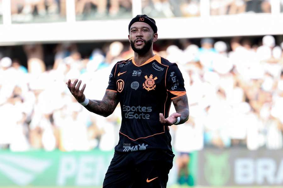 Memphis Depay suffered a setback Memphis Depay suffered a setback